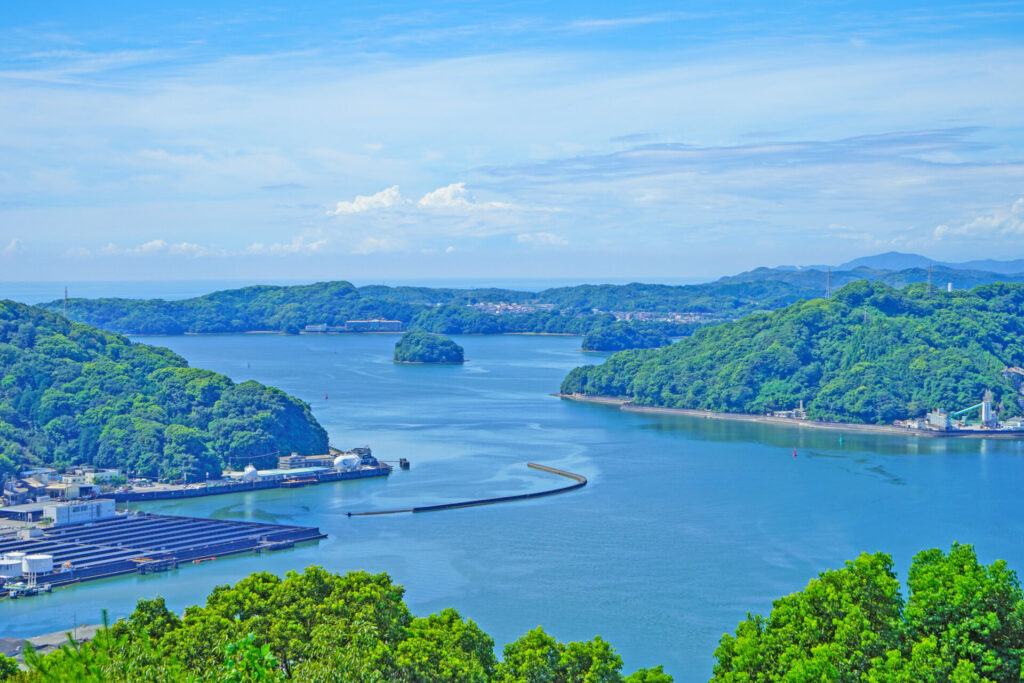 高知県　太平洋へとつながる浦戸湾の入り江