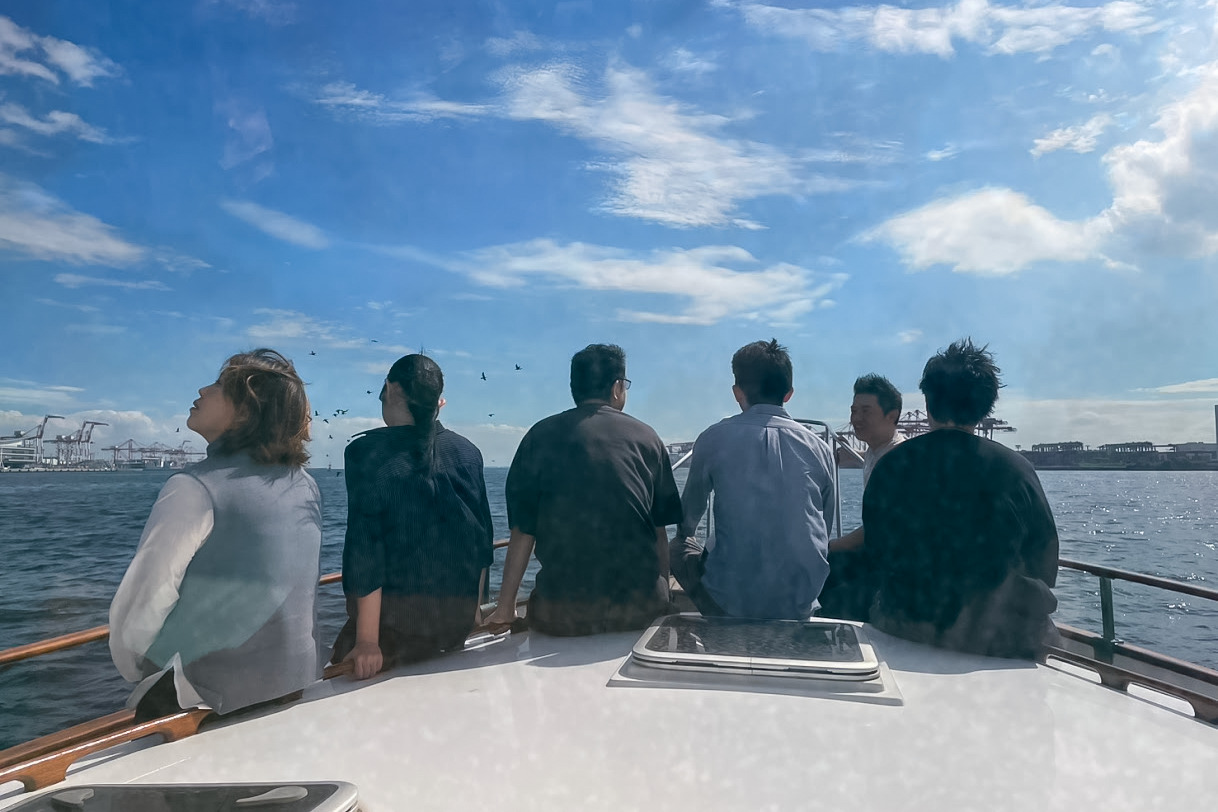 デッキで記念撮影